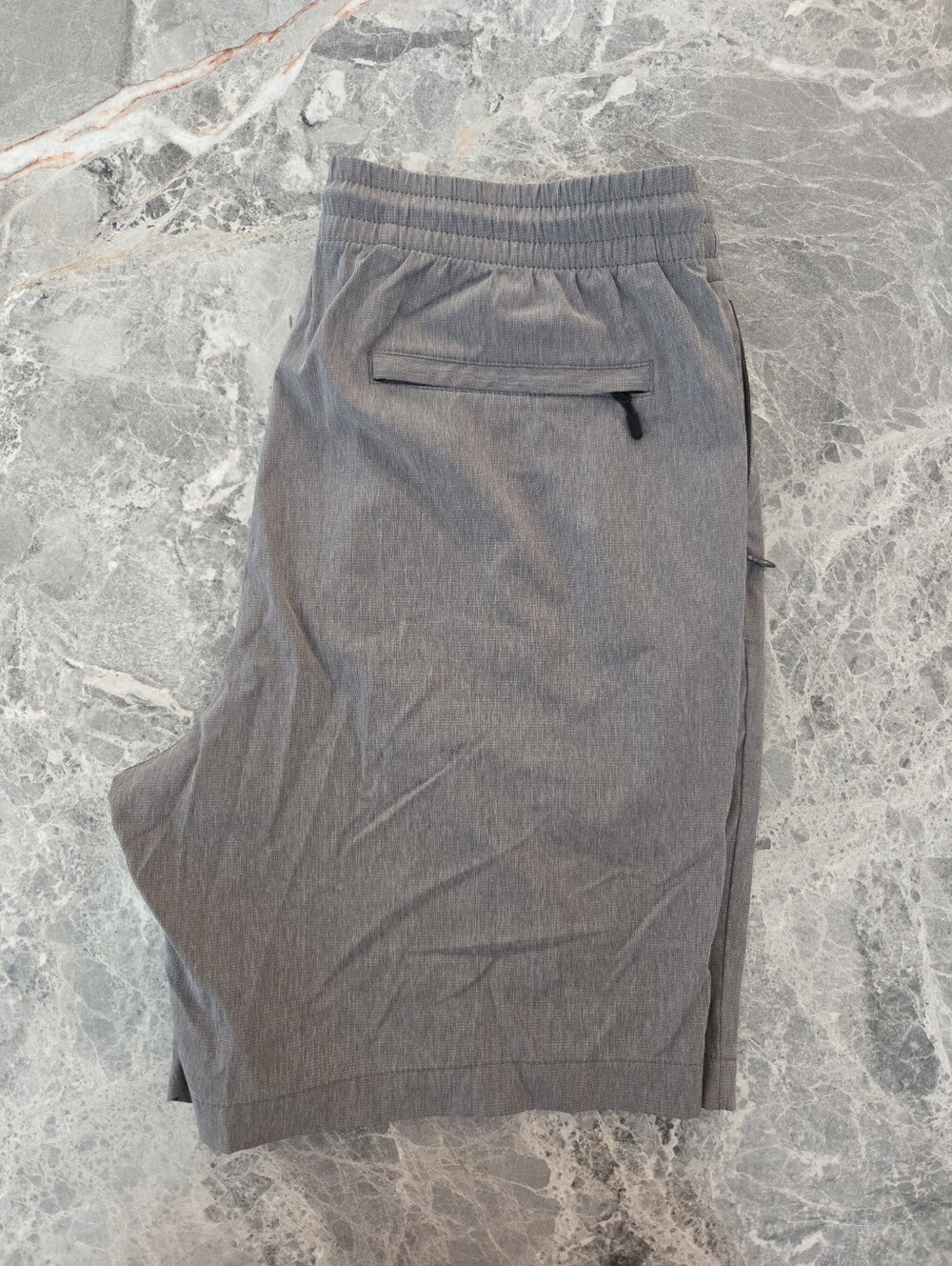 Old NAVY MENS SHORTS - Picture 3 of 5